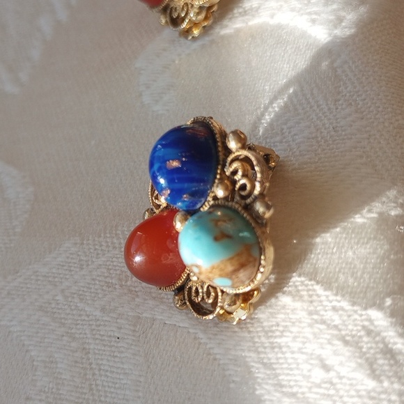 1960s Gold toned, Faux turquoise , Carnelian lapis lazuli Stones Cabochons Glass - Picture 6 of 7